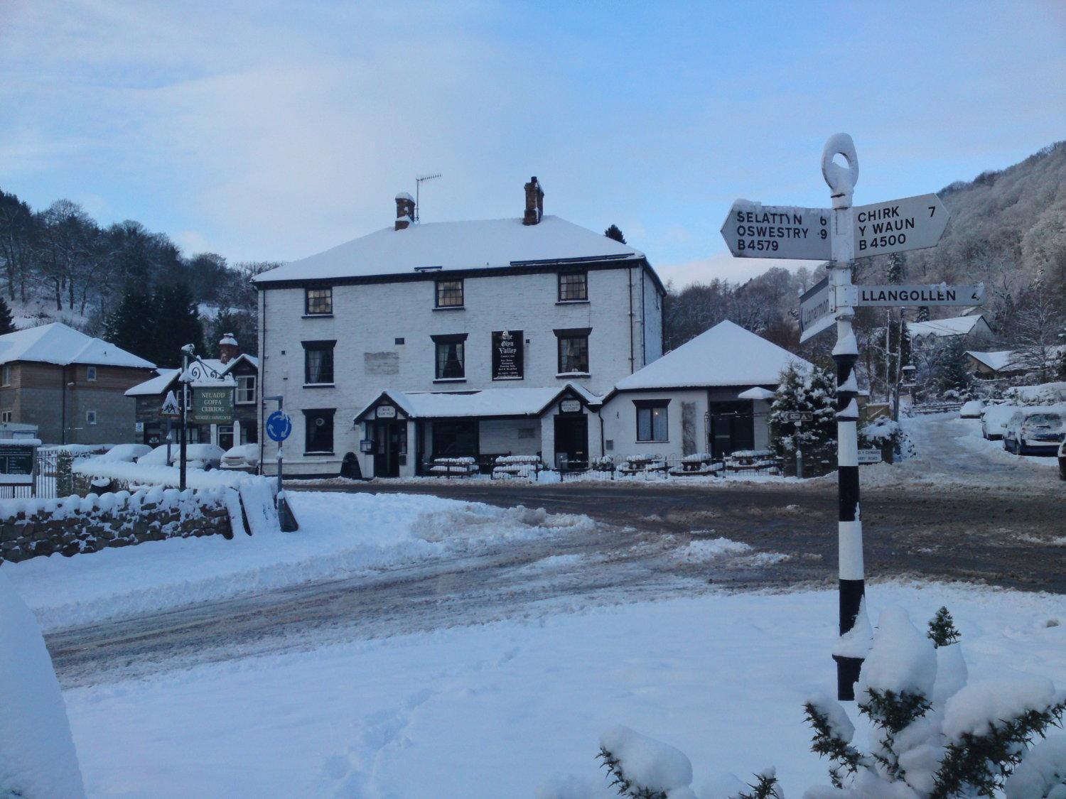 Oyo Glyn Valley Hotel Llansantffraid Llansantffraid Glyn Ceiriog Buitenkant foto